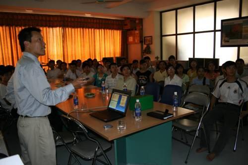 Yusak Setiawan was giving lecture to the HUMG students. There were 43 students who attended the lecture