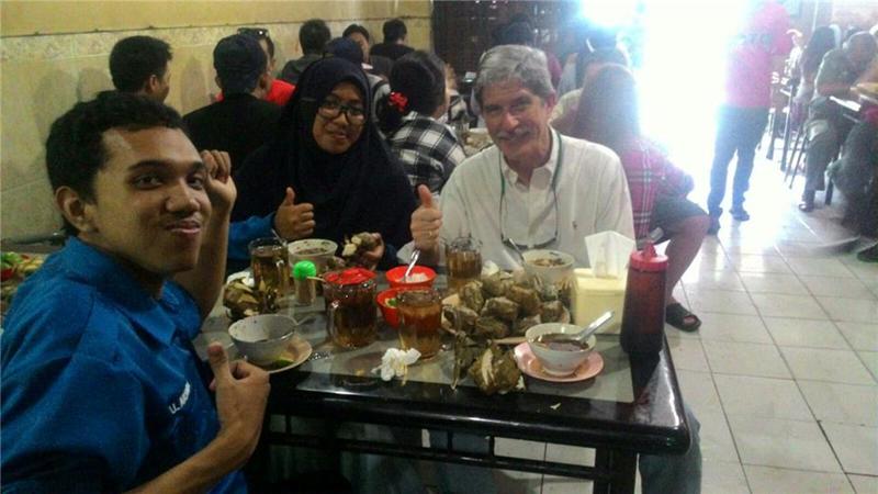 Dave Cantrell with students from UGM, UNPAD and UNDIP